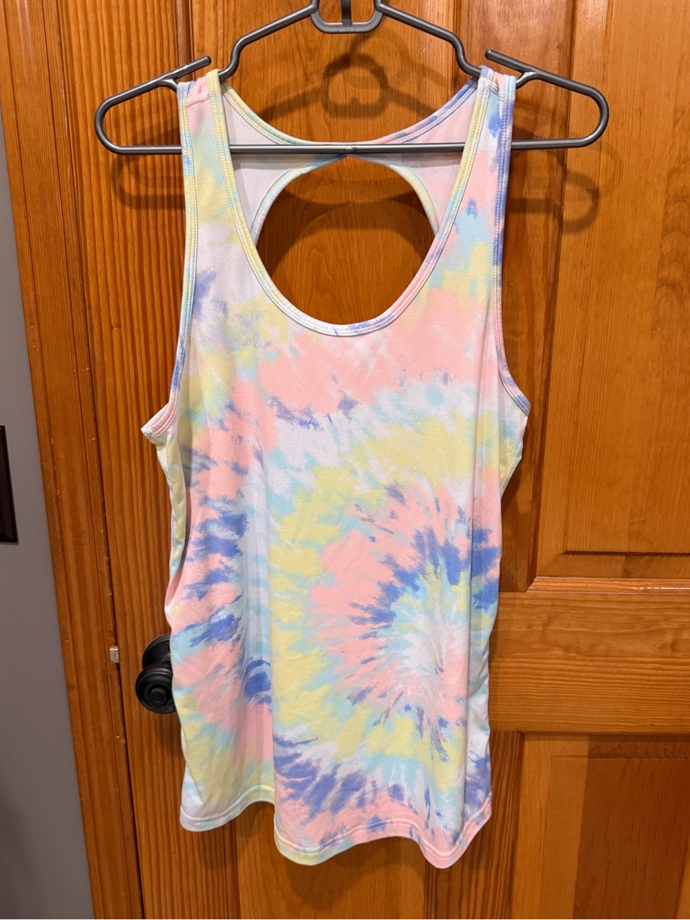 Zyia pastel scoop neck tye dye twist tank- size medium